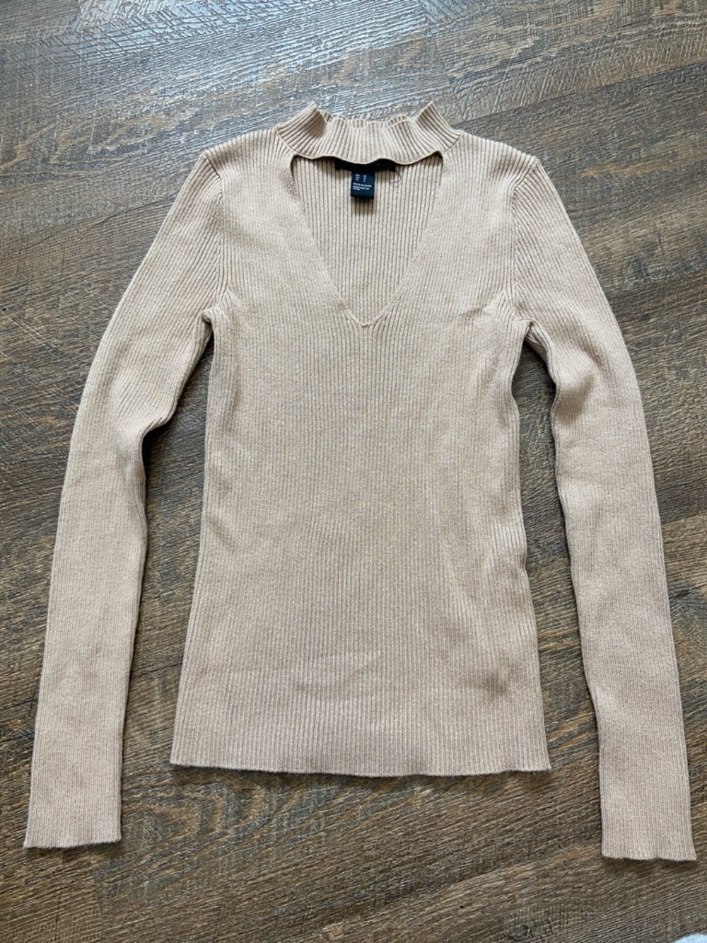 Ribbed V-Neck Mock Collar Sweater in Beige